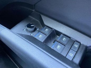 AUDI Q4 150Kw 40 82Kwh S Line 5Dr Auto [C+S]