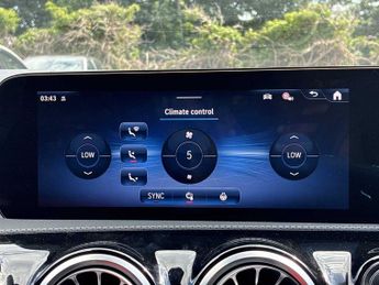 MERCEDES-BENZ A CLASS A35 4Matic Premium 5Dr Auto