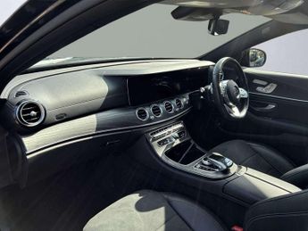MERCEDES-BENZ E CLASS E220D Amg Line Night Edition 4Dr 9G-Tronic