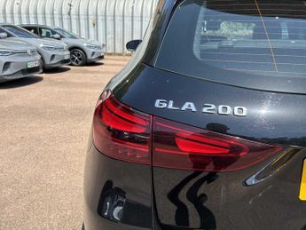 MERCEDES-BENZ GLA Gla 200 Sport Executive 5Dr Auto