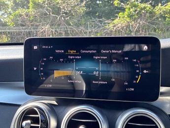 MERCEDES-BENZ GLC Glc 300 4Matic Amg Line Premium Plus 5Dr 9G-Tronic