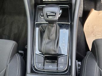 SKODA KAROQ 1.5 Tsi Sportline 5Dr Dsg