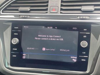 VOLKSWAGEN TIGUAN 2.0 Tdi 150 R-Line Tech 5Dr Dsg