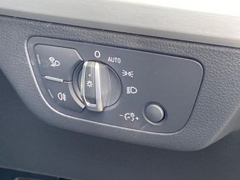 AUDI Q5 40 Tdi Quattro S Line 5Dr S Tronic