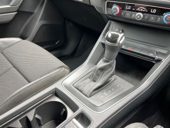 AUDI Q3 2.0 Tfsi 40 S Line Sportback 5Dr Petrol S Tronic Quattro Euro 6 
