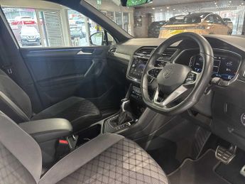 VOLKSWAGEN TIGUAN 1.5 Tsi 150 R-Line 5Dr Dsg