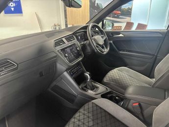 VOLKSWAGEN TIGUAN 1.5 Tsi 150 R-Line 5Dr Dsg