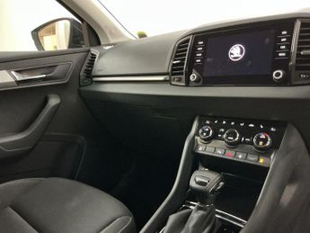 SKODA KAROQ 1.5 Tsi Act Se Edition Suv 5Dr Petrol Dsg Euro 6 (S/S) (150 Ps)