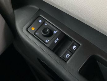 VOLKSWAGEN ID. BUZZ Pro 86Kwh Style Mpv 5Dr Electric Auto (Lwb, 7Seat) (286 Ps)