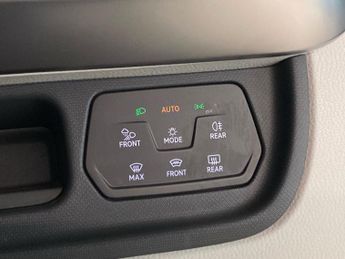 VOLKSWAGEN ID. BUZZ Pro 86Kwh Style Mpv 5Dr Electric Auto (Lwb, 7Seat) (286 Ps)