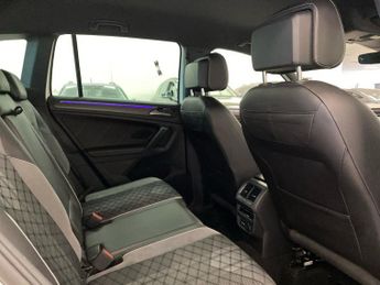 VOLKSWAGEN TIGUAN 1.5 Tsi R-Line Suv 5Dr Petrol Dsg Euro 6 (S/S) (150 Ps)