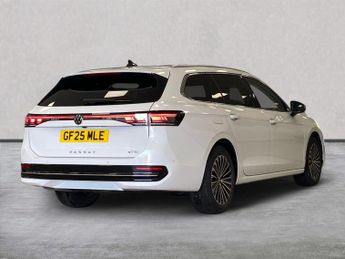 VOLKSWAGEN PASSAT 1.5 Etsi Mhev Elegance Estate 5Dr Petrol Hybrid Dsg Euro 6 (S/S)
