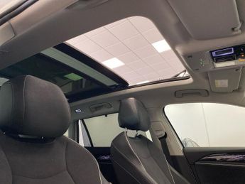 VOLKSWAGEN PASSAT 1.5 Etsi Mhev Elegance Estate 5Dr Petrol Hybrid Dsg Euro 6 (S/S)