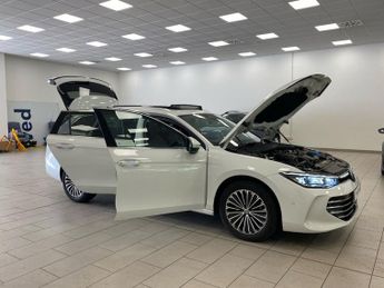 VOLKSWAGEN PASSAT 1.5 Etsi Mhev Elegance Estate 5Dr Petrol Hybrid Dsg Euro 6 (S/S)