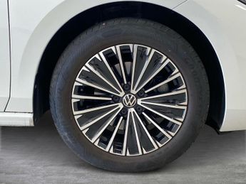 VOLKSWAGEN PASSAT 1.5 Etsi Mhev Elegance Estate 5Dr Petrol Hybrid Dsg Euro 6 (S/S)