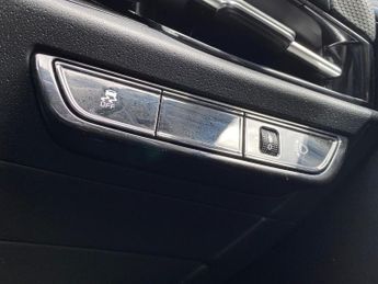 KIA NIRO 150Kw 2 Nav 65Kwh 5Dr Auto