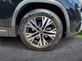 MERCEDES-BENZ GLA Gla 200 Sport Executive 5Dr Auto
