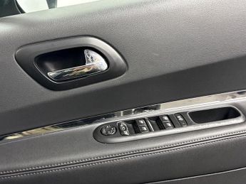 PEUGEOT 3008 2.0 Hdi Allure Suv 5Dr Diesel Auto Euro 5 (163 Ps)