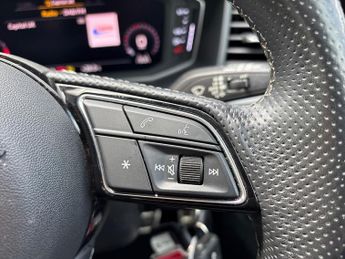 AUDI A1 1.0 Tfsi 30 S Line Sportback 5Dr Petrol S Tronic Euro 6 (S/S) (1
