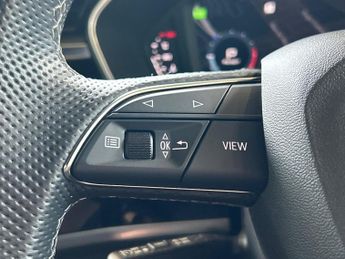 AUDI Q3 1.5 Tfsi Cod 35 S Line Sportback 5Dr Petrol S Tronic Euro 6 (S/S