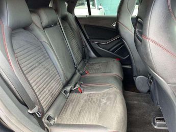 MERCEDES-BENZ CLA Cla 220D Amg Line 5Dr Tip Auto