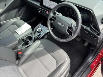 KIA NIRO 1.6 Gdi 136 Hybrid Evolve 5Dr Dct