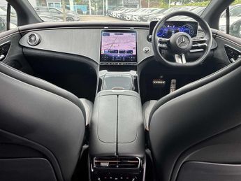 MERCEDES-BENZ EQE Eqe 300 180Kw Amg Line Premium 89Kwh 4Dr Auto
