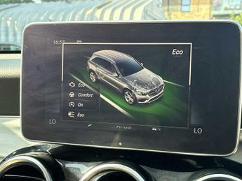 MERCEDES-BENZ GLC Glc 220D 4Matic Sport Premium Plus 5Dr 9G-Tronic
