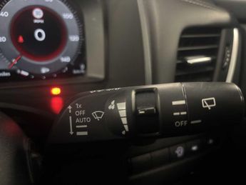 NISSAN QASHQAI 1.3 Dig-T Mh N-Connecta 5Dr