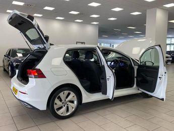 VOLKSWAGEN GOLF 1.5 Etsi Mhev Style Hatchback 5Dr Petrol Hybrid Dsg Euro 6 (S/S)