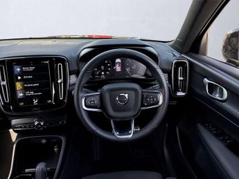 VOLVO XC40 1.5 T3 [163] R Design 5Dr Geartronic