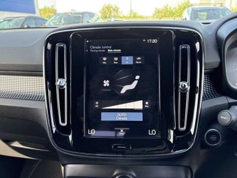 VOLVO XC40 1.5 T3 [163] R Design 5Dr Geartronic