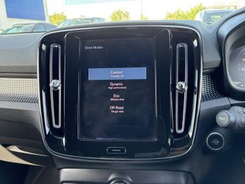 VOLVO XC40 1.5 T3 [163] R Design 5Dr Geartronic