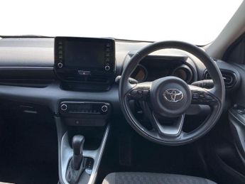 TOYOTA YARIS 1.5 Hybrid Design 5Dr Cvt
