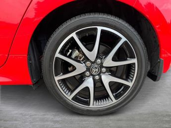 TOYOTA YARIS 1.5 Vvt-H Launch Edition Hatchback 5Dr Petrol Hybrid E-Cvt Euro 