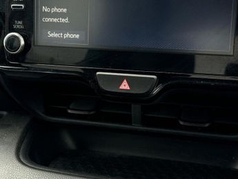 TOYOTA YARIS 1.5 Vvt-H Design Hatchback 5Dr Petrol Hybrid E-Cvt Euro 6 (S/S) 