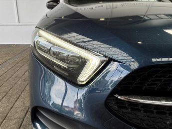 MERCEDES-BENZ A CLASS A180 Amg Line Premium Plus Edition 5Dr Auto