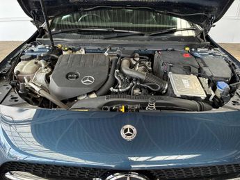 MERCEDES-BENZ A CLASS A180 Amg Line Premium Plus Edition 5Dr Auto