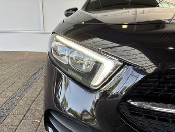 MERCEDES-BENZ A CLASS A200 Amg Line Executive Edition 5Dr Auto