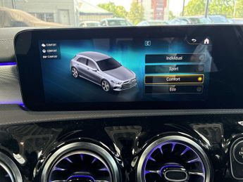 MERCEDES-BENZ A CLASS A200 Amg Line Executive Edition 5Dr Auto