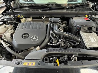 MERCEDES-BENZ A CLASS A200 Amg Line Premium Edition 5Dr Auto