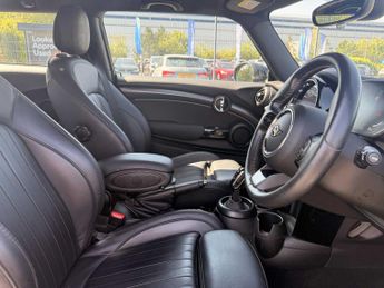 MINI HATCHBACK 1.5 Cooper Exclusive Premium 3Dr Auto