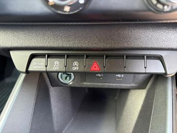 AUDI A1 30 Tfsi S Line 5Dr S Tronic