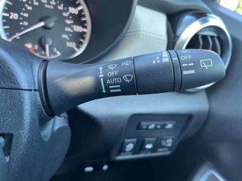 NISSAN MICRA 1.0 Ig-T 92 Tekna 5Dr Cvt