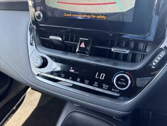 TOYOTA COROLLA 1.8 Vvt-I Hybrid Gr Sport 5Dr Cvt