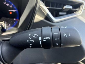 TOYOTA COROLLA 1.8 Vvt-I Hybrid Gr Sport 5Dr Cvt