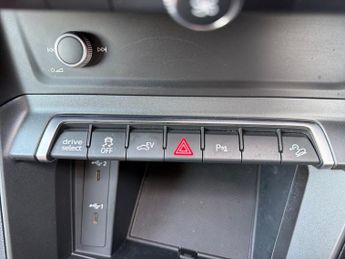 AUDI Q3 45 Tfsi E S Line 5Dr S Tronic [Comfort+Sound Pack]