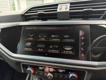 AUDI Q3 35 Tdi S Line 5Dr S Tronic