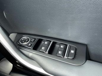 KIA XCEED 1.0T Gdi Isg 113 Gt-Line 5Dr Dct