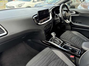 KIA XCEED 1.0T Gdi Isg 113 Gt-Line 5Dr Dct